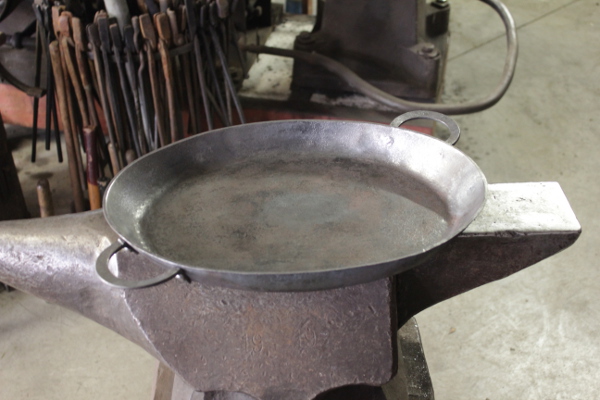 handgeschmiedete fischpfanne